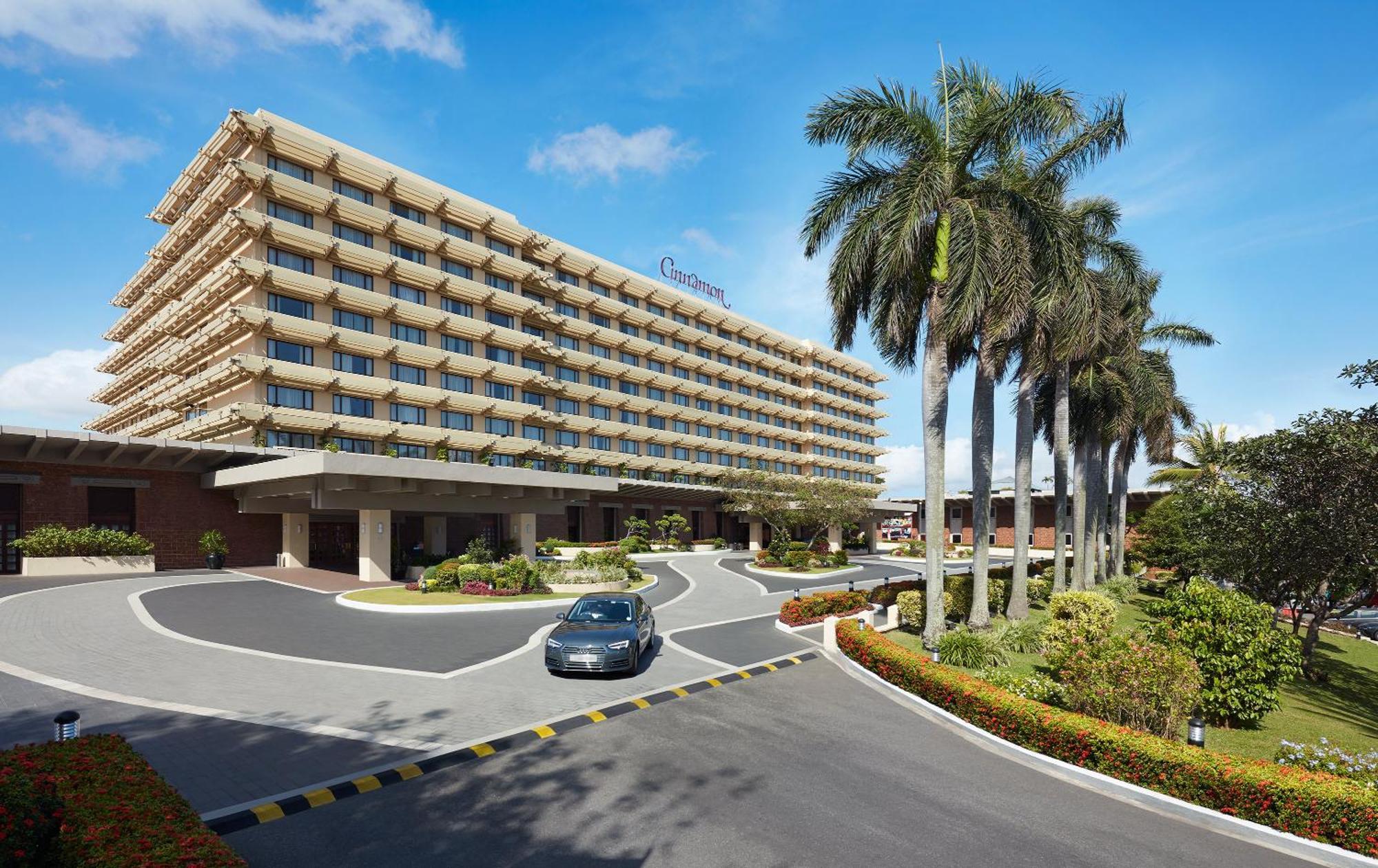 Hotel Cinnamon Lakeside 5*